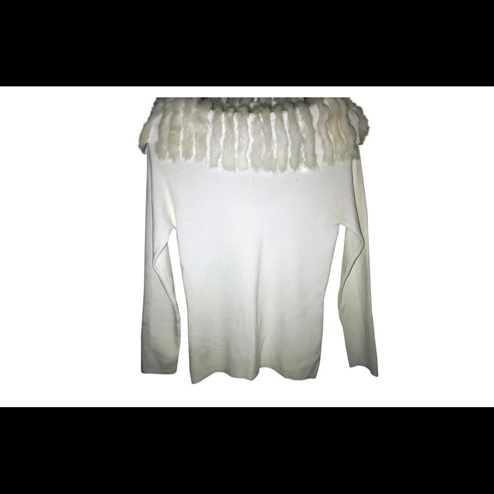 🌺🌺HOST PICK🌺🌺FUR COLLARED WINTER WHITE TOP🌺🌺